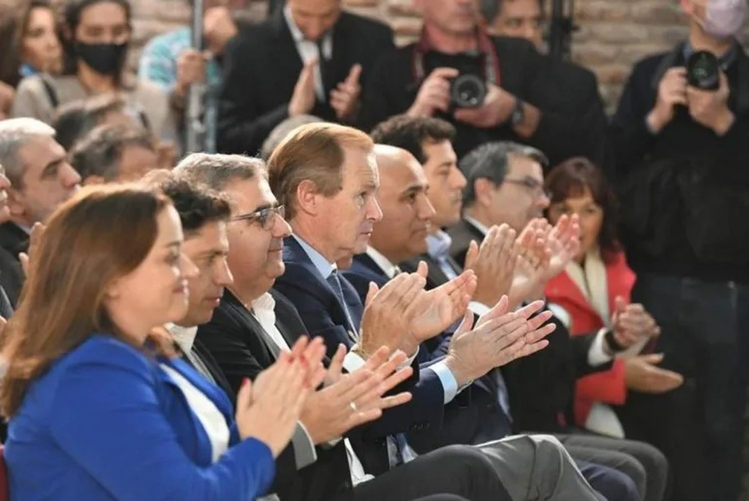 Gustavo Bordet destacó las medidas anunciadas por Sergio Massa y llamó a la unión