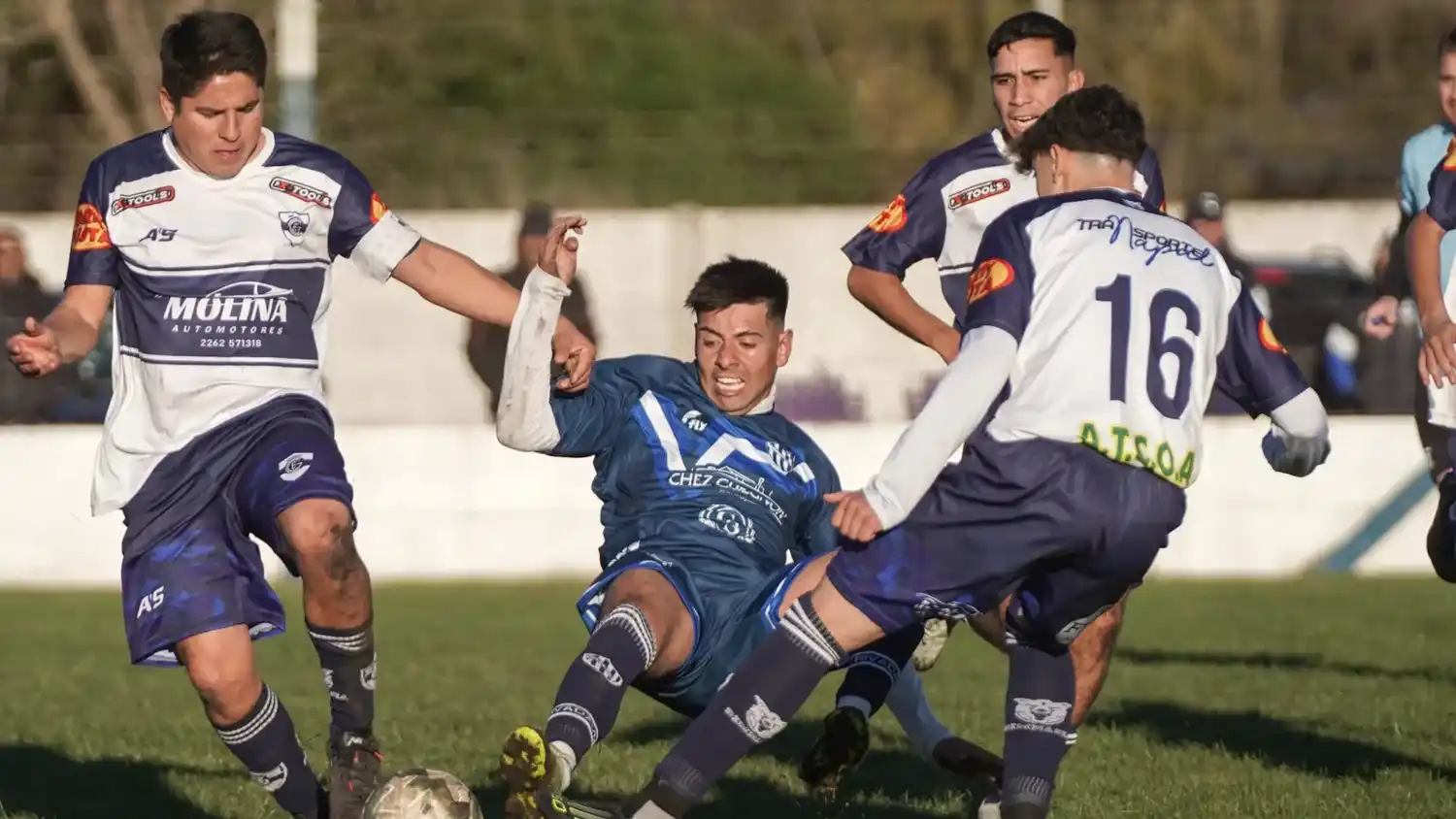Independiente celebró un nuevo triunfo en su casa, ante Nicanor Olivera