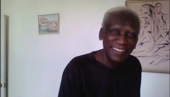 Hospitalizan al legendario Henry Stephen