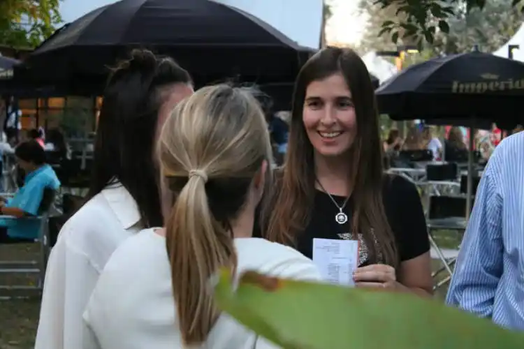 Marcha en Pilar por el femicidio de Laura Sirera, la funcionara de Achával asesinada por su marido