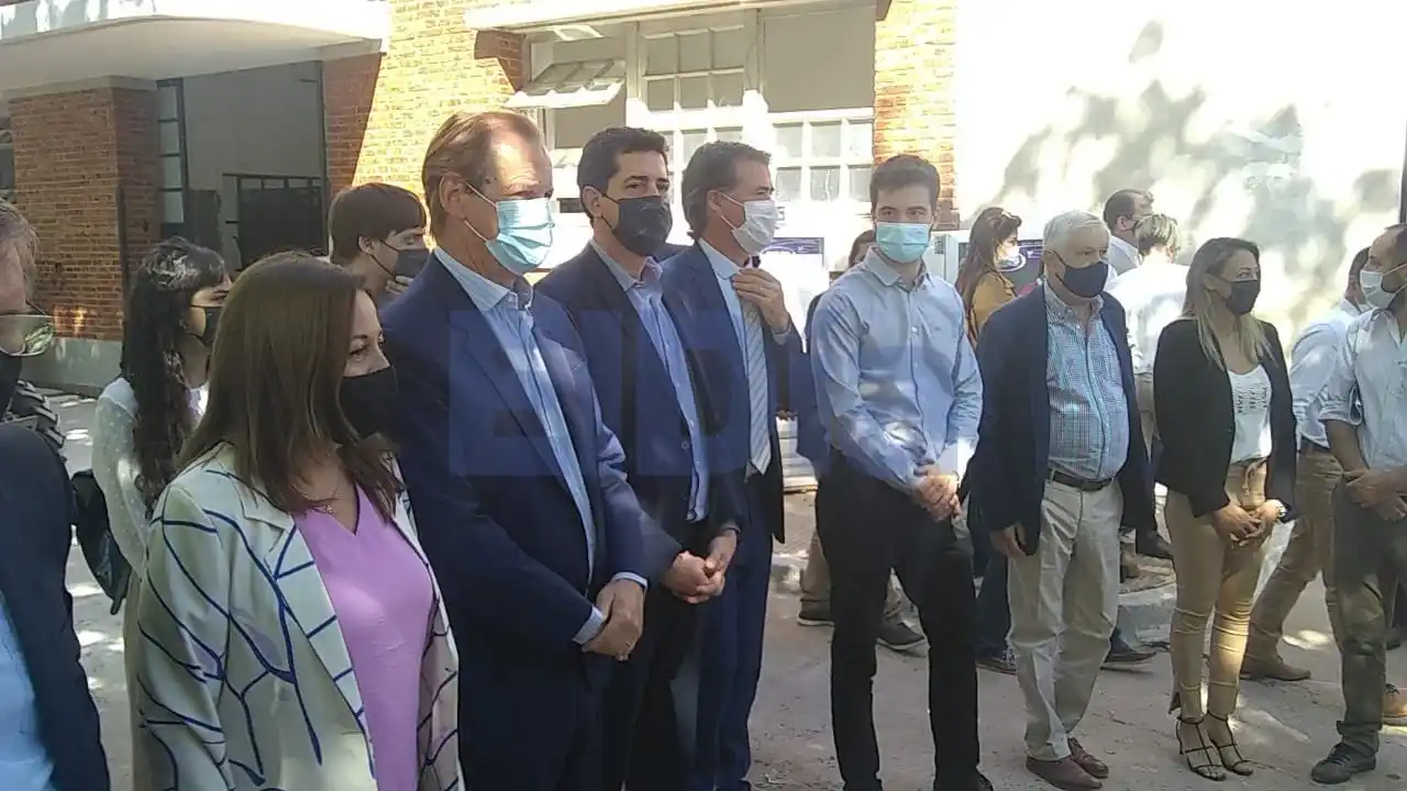 De Pedro y Bordet recorrieron distintas obras en la ciudad junto a Piaggio