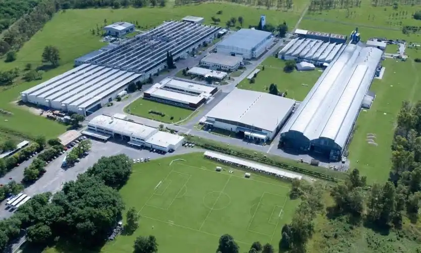 Por la crisis económica la empresa FV suspende a cientos de trabajadores