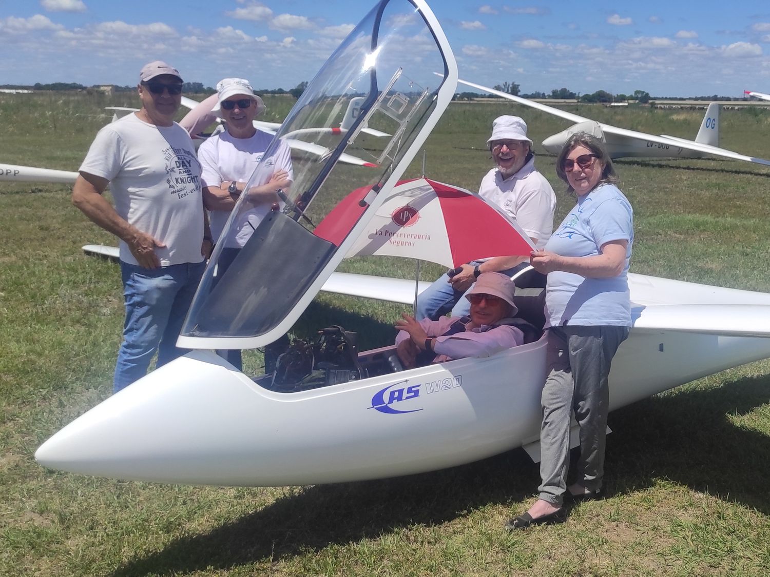 Eduardo Toselli proveniente de Córdoba en la primera jornada del Regional 2025.Foto:Club de Planeadores.