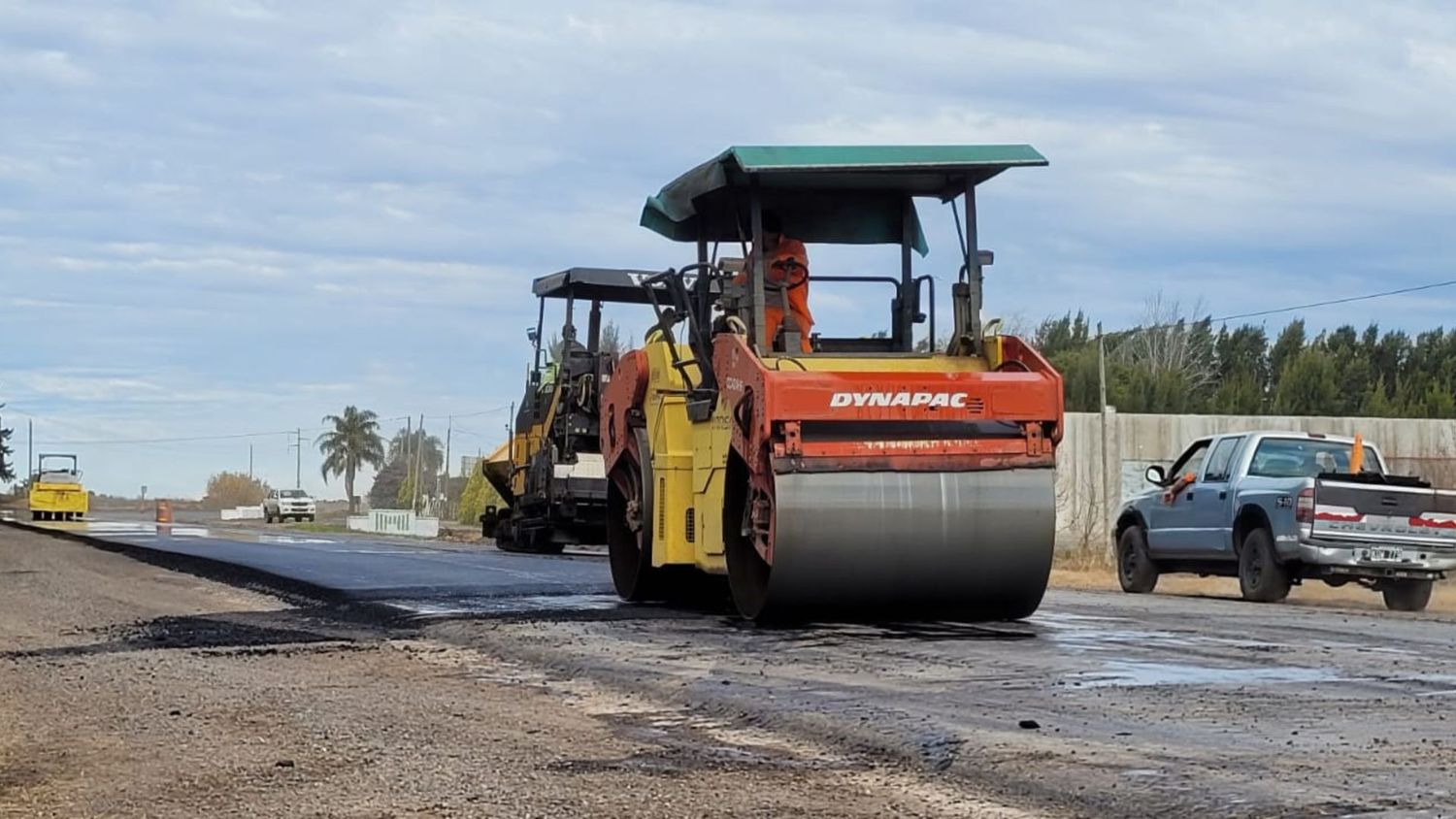 Repavimentación de ruta 1001: tránsito asistido en la zona de Río Tala por la colocación de la última carpeta asfáltica