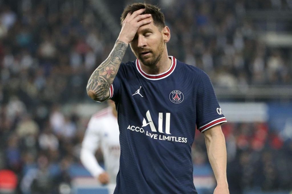 Estalló el escándalo entre Messi y el PSG: el club lo castigó por viajar sin autorización