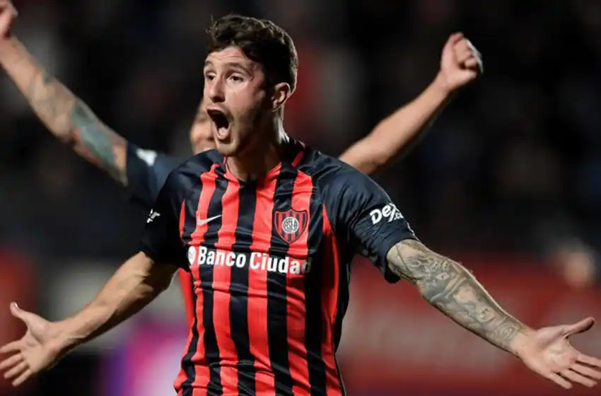 Marcos Senesi, pretendido por la Lepra y el Canalla