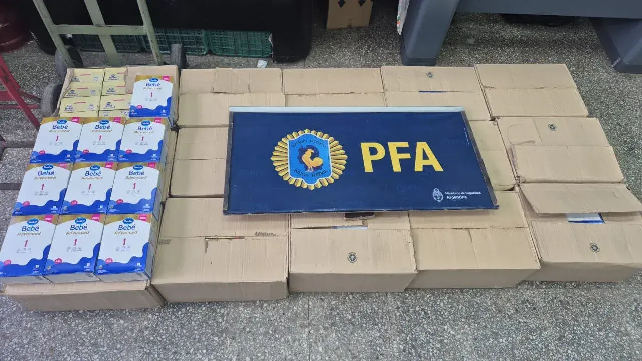Decomiso de packs de leche - PFA