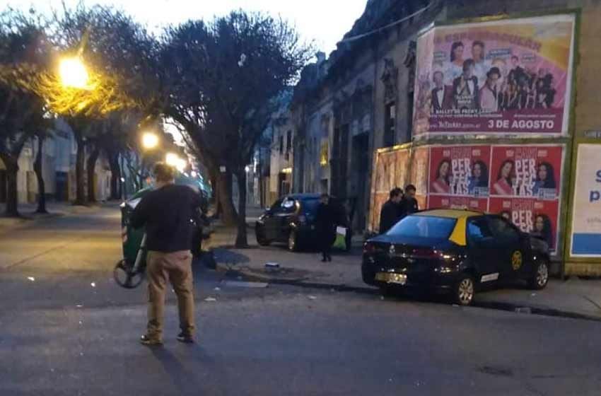 Un taxista murió al chocar con un automovilista en zona centro