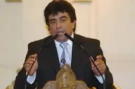 Espinoza convocó al PJ bonaerense, inclusive a "los que se fueron"