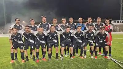 Juventud Unida golpeó primero en la serie por el ascenso. (Foto de la Liga Tandilense de Fútbol).