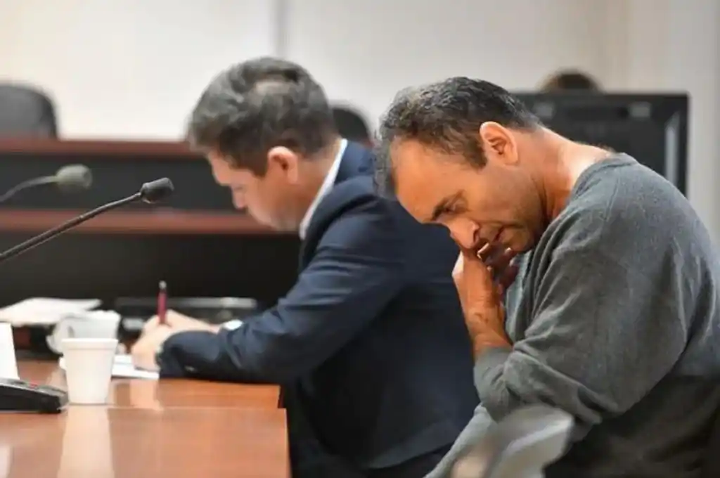 Condenado a perpetua por matar a golpes y cortes en el cuello a su hija