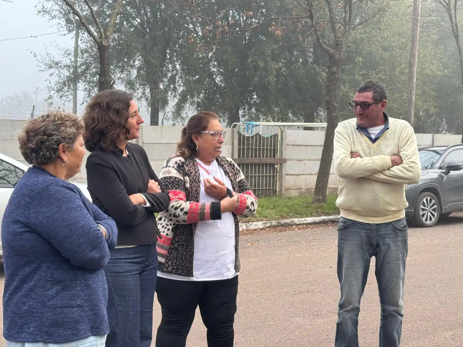 La senadora estuvo presente en las entregas en Chapuy y Christophersen