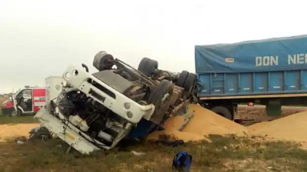Corte y desvíos en la Autopista Rosario-Santa Fe por siniestro vial