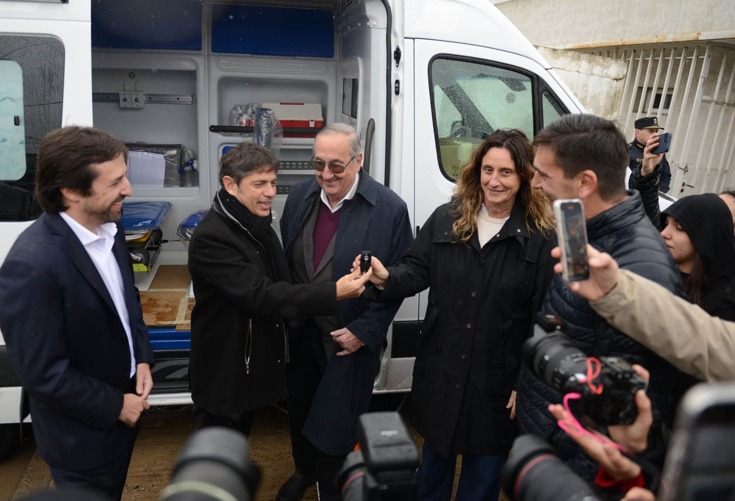 Axel Kicillof y entrega de viviendas de Cacha - 3