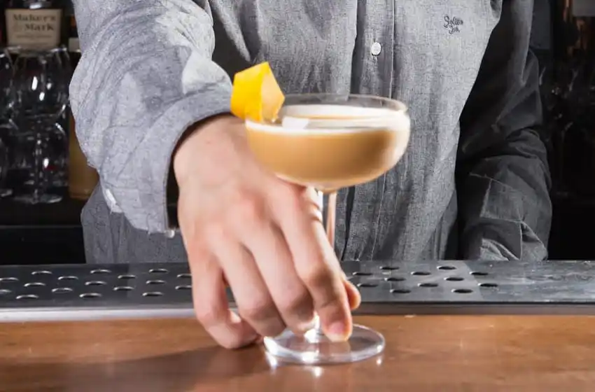 De cóctel a helado: un bartender rosarino presentará «Raíces» en una heladería