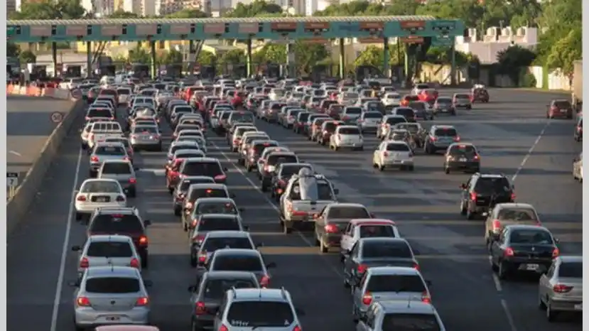 Semana Santa: viajaron a la costa 160.000 autos más que en 2017