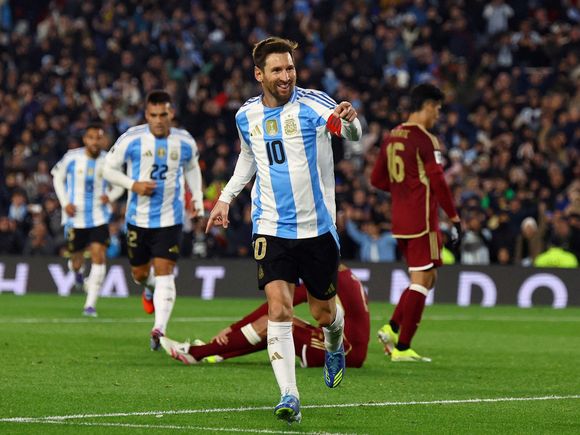 Con la mirada ya puesta en el Mundial de 2026, Argentina enfrenta a Venezuela en un amistoso FIFA