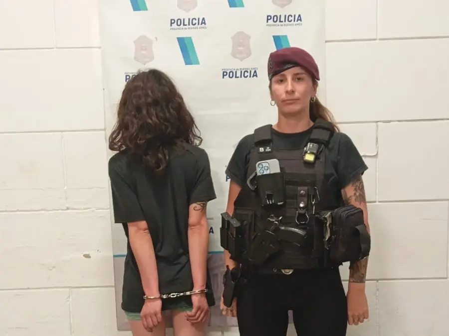 Detuvieron a dos hombres de 36 y 26 años y a una mujer de 19 años