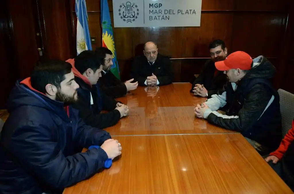 Arroyo se reunió con la cooperativa Nuevo Amanecer