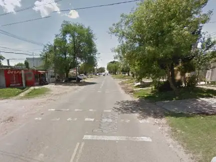 Paraná: Asesinaron a un joven que estaba en la vereda de su casa 