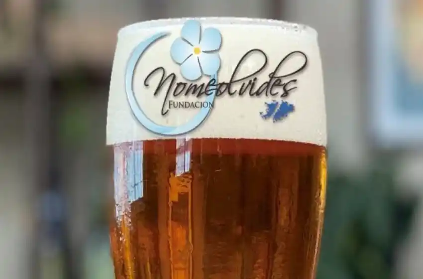 Cerveza "malvinera": se hace en Mar del Plata y logró que una mamá visitara la tumba de su hijo por primera vez