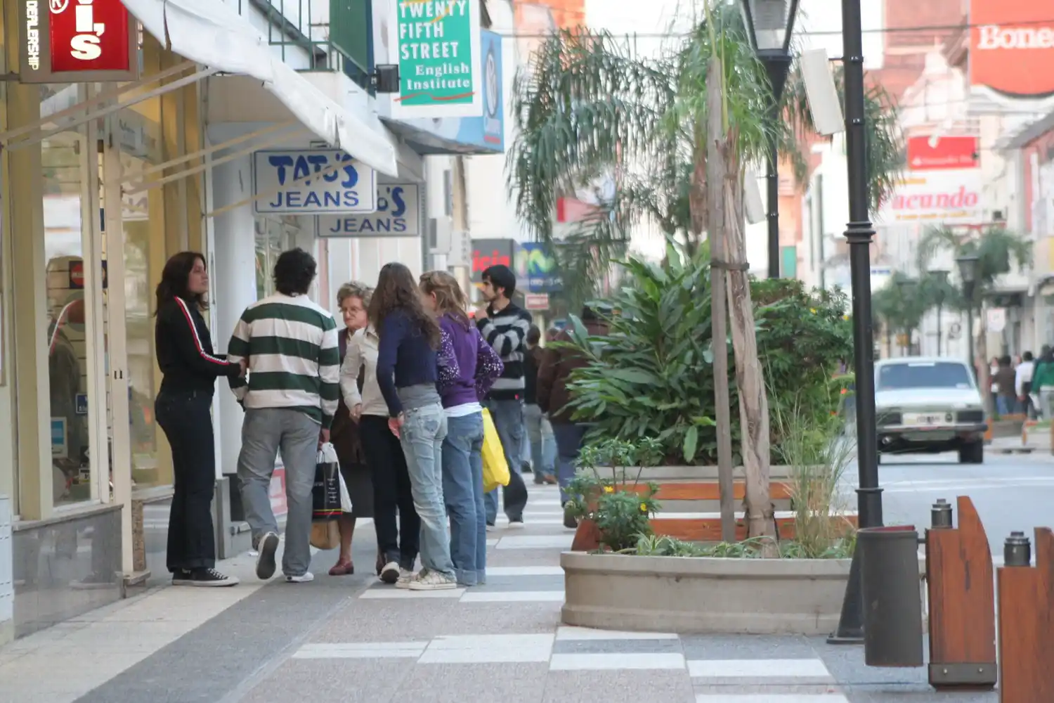 El Centro de Defensa Comercial celebra 120 años con anuncios para los empleados