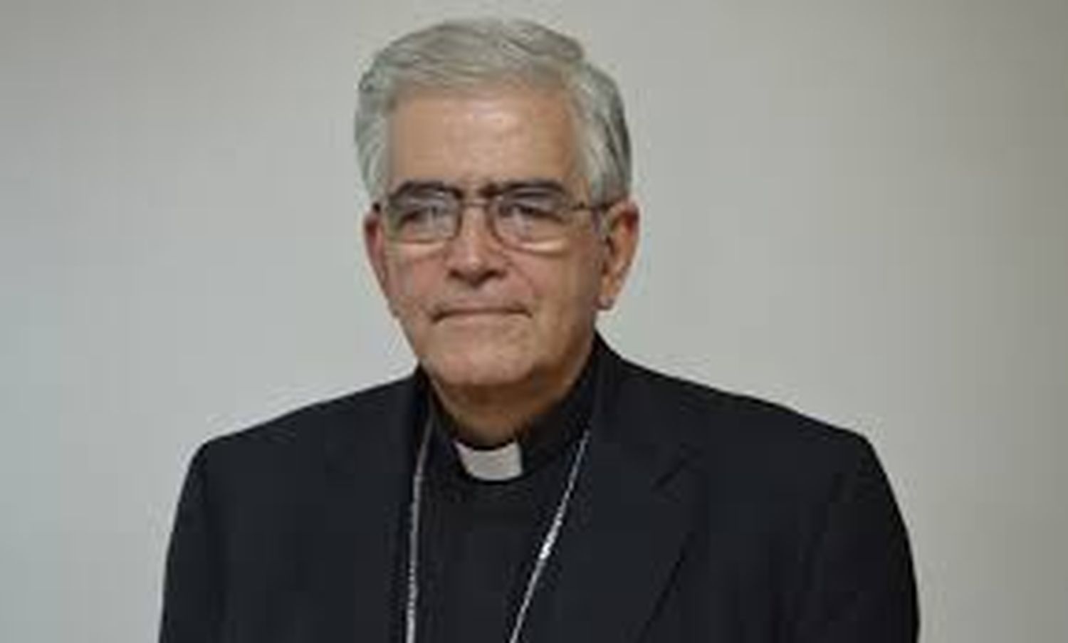 “Está ASINTOMÁTICO y AISLADO”: Obispo de Margarita dio POSITIVO a la prueba de COVID-19