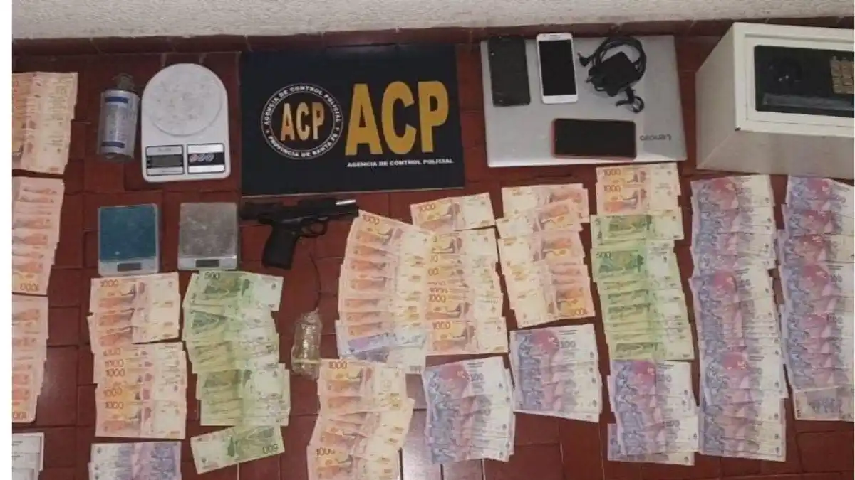 Allanamientos en Rosario y Santa Fe: detuvieron por estafas y tenencia de drogas a un ex policía