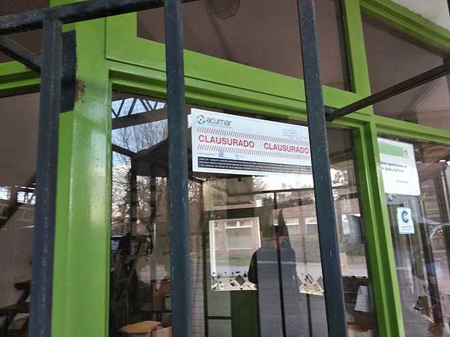 Clausuraron una fábrica de golosinas de Las Heras que volcaba efluentes de forma clandestina