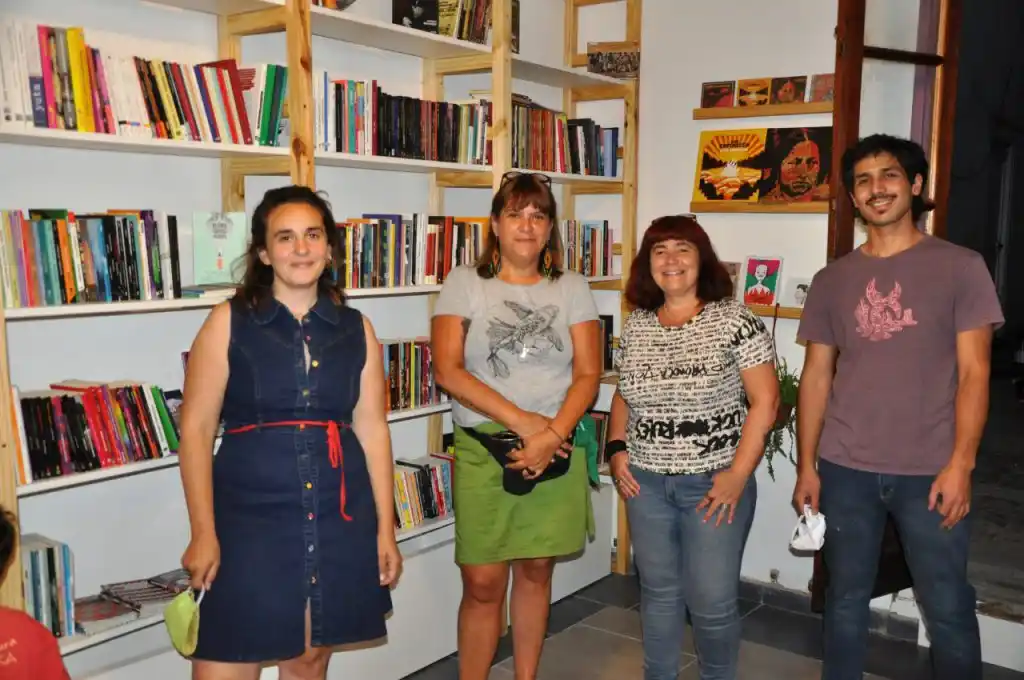 Tandil tiene su primera editorial independiente, un sueño concretado con "Cumbia Lenta"