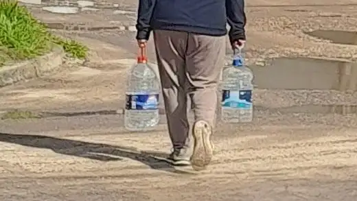 vecinos agua 210