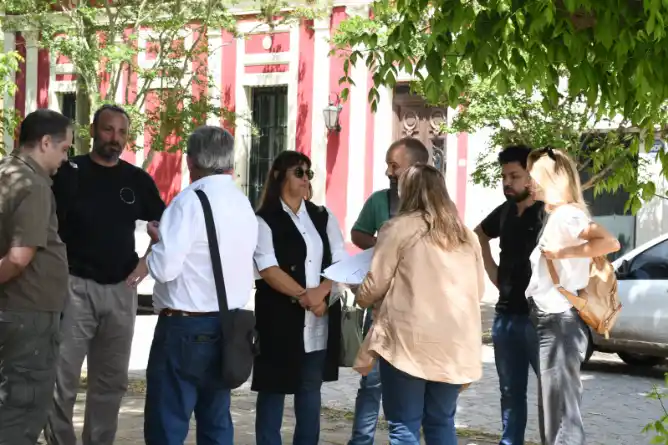 Reunión de autoridades municipales y provinciales de Educación: convenio para la puesta en valor de la Escuela 1 “Bernardino Rivadavia”