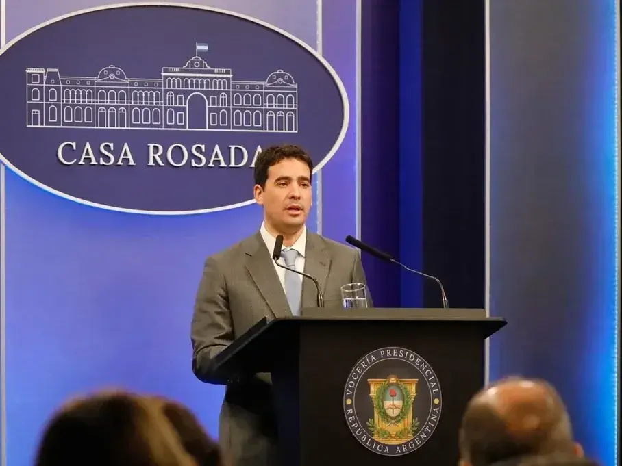 El vocero presidencial Adrián Ravier.