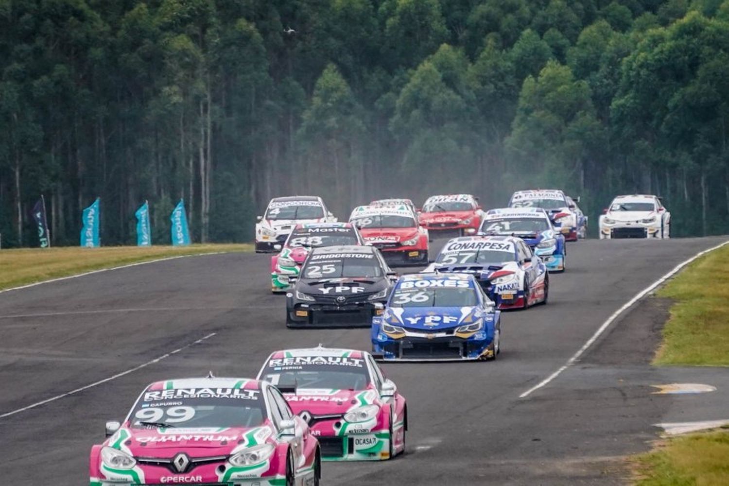 El TC 2000 en el " Autódromo “Oscar y Juan Gálvez”