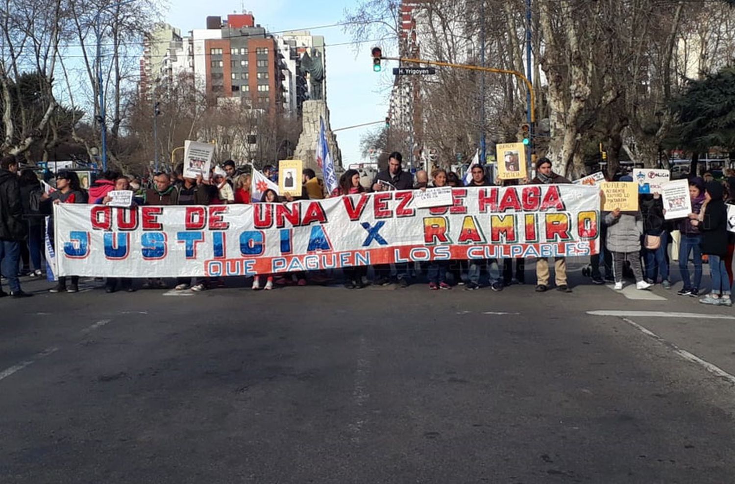 Familiares y vecinos marcharon en reclamo de justicia por la muerte de un menor