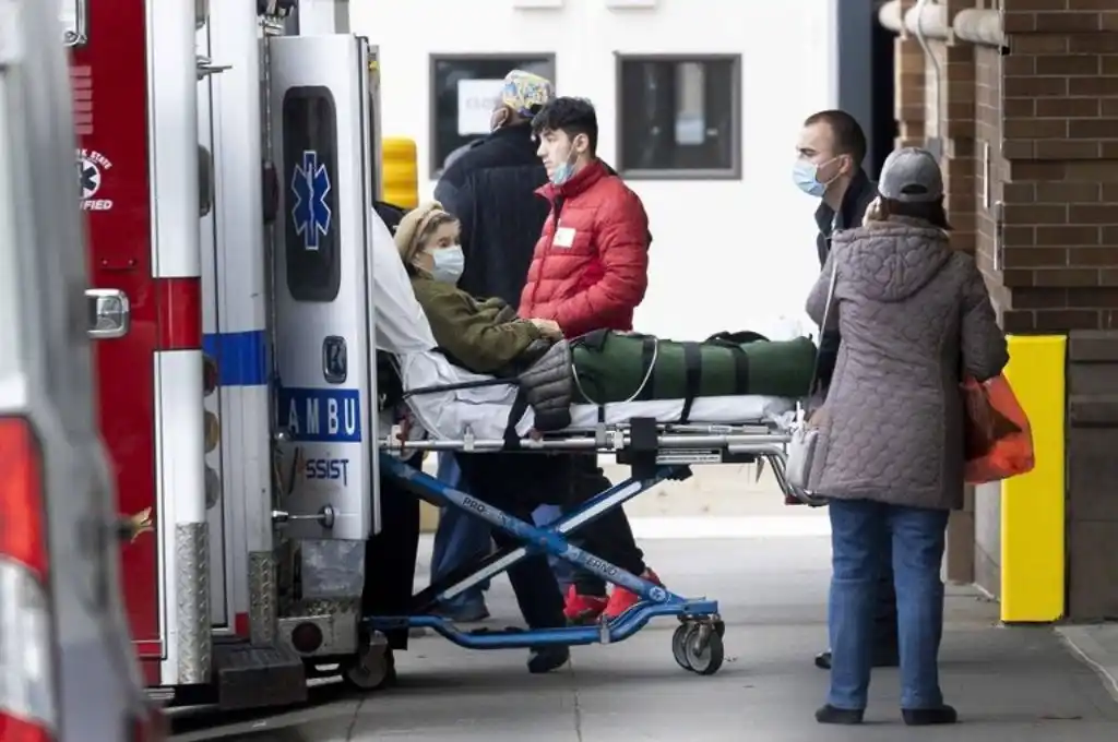 Biden evalúa la vacunación obligatoria para los trabajadores federales