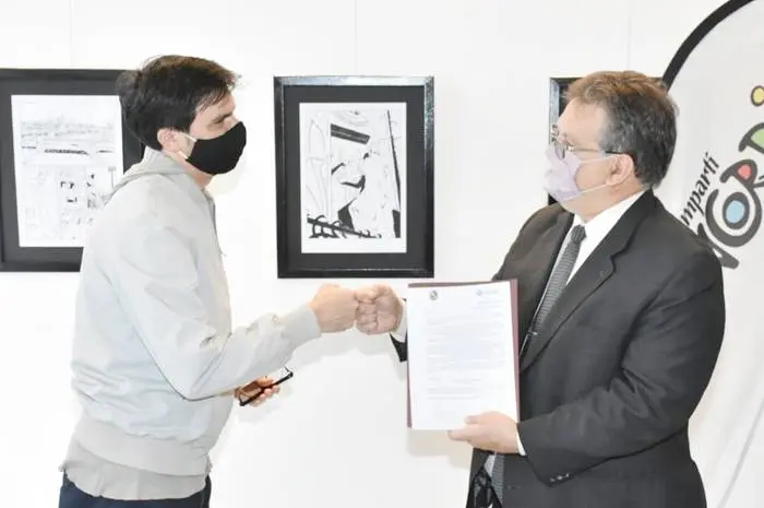 Daniel Mendoza: �SMis dibujos nacen en Concordia y tienen a la ciudad como protagonista⬝