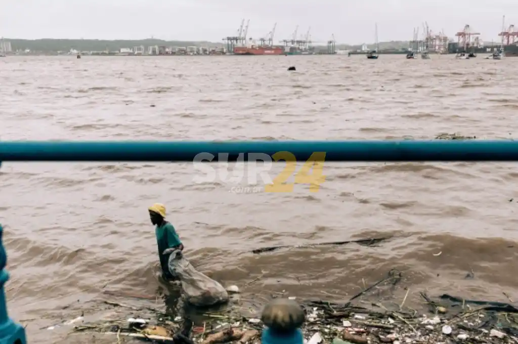 Sudáfrica: diez mil soldados colaboran con tareas de rescate tras las inundaciones