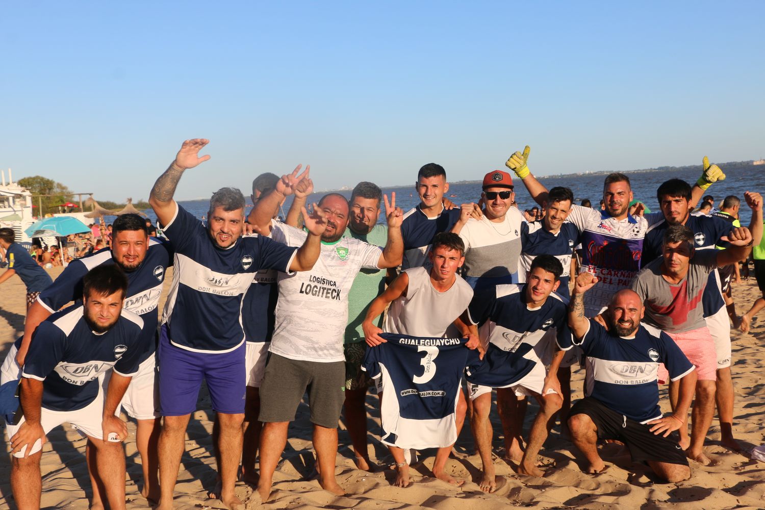 Gualeguaychú ganó y juega la final en mujeres y varones