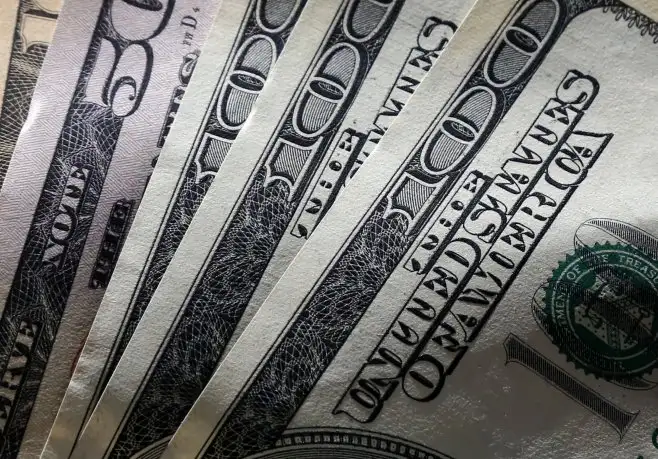 El dólar repuntó más de 3% y cerró a $44,90 en el Banco Nación
