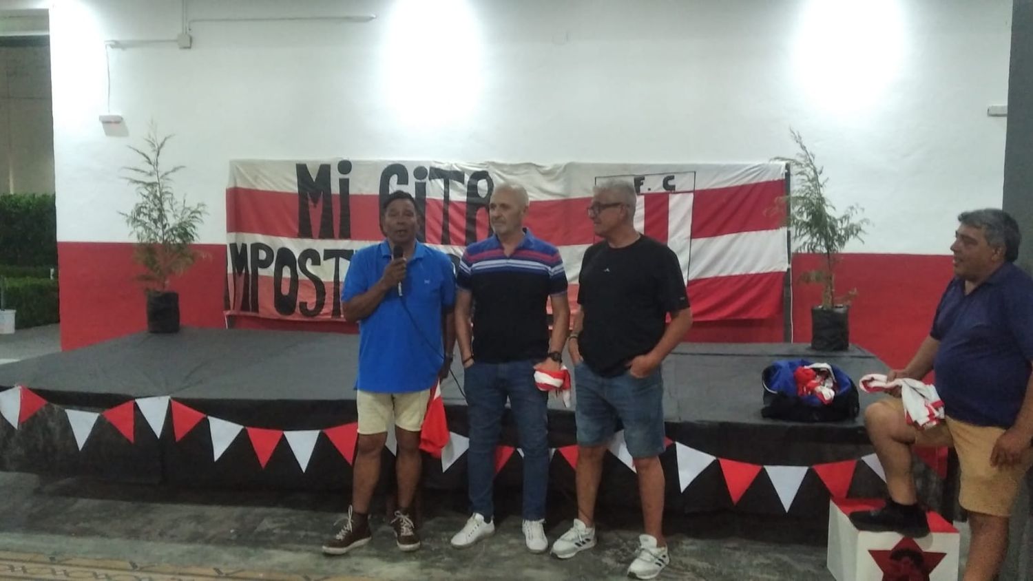 Paraná celebró una nueva edición de su cena para ex jugadores.