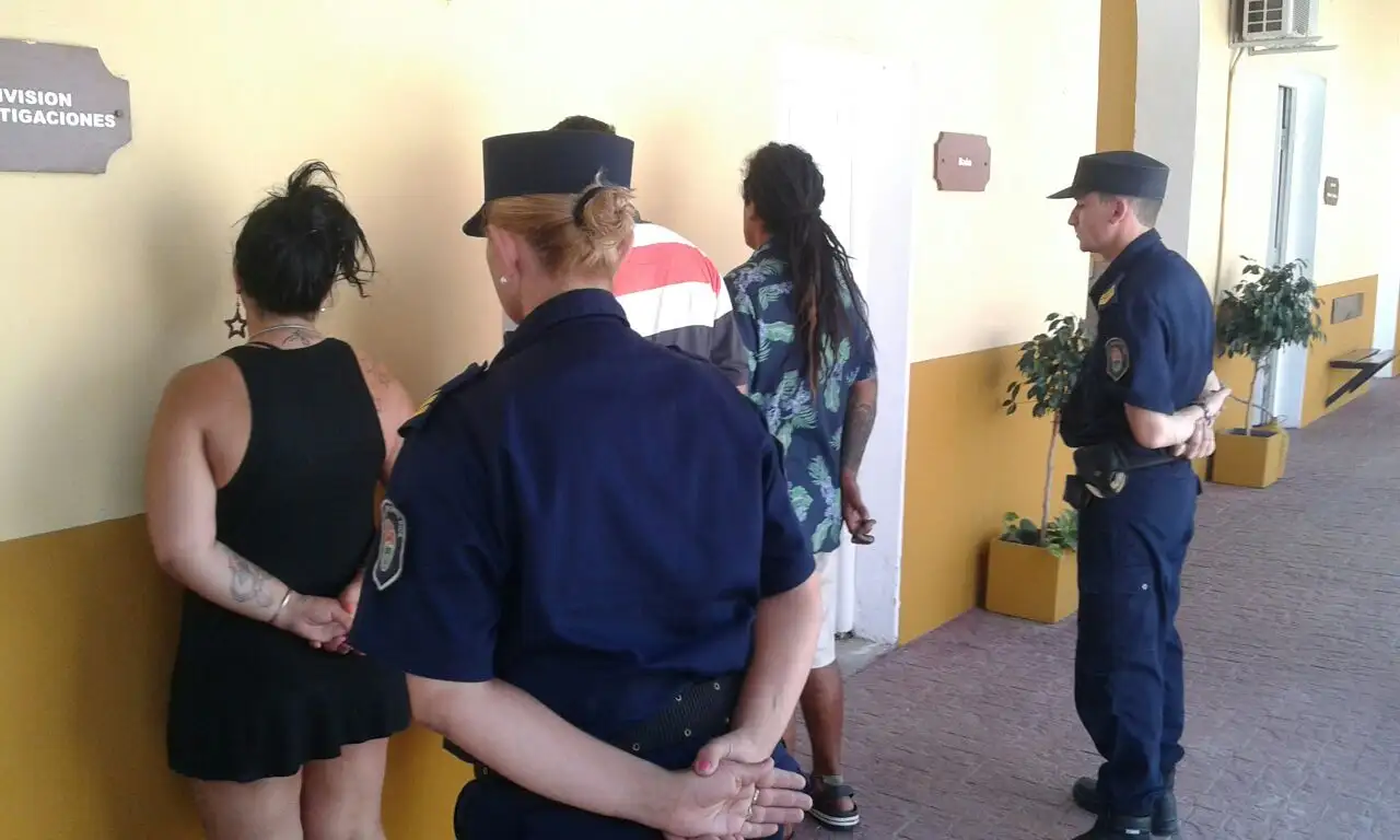 Recorrieron la ciudad con tarjetas truchas y acordaron tres años de prisión en suspenso