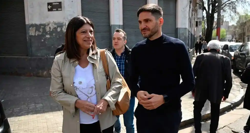 Clara García es la presidenta de la Cámara de Diputados, recinto donde se desarrollará la convención, y Maximiliano Pullaro encabeza a los convencionales de Unidos.