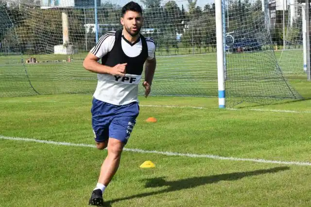 Agüero y la lesión de Lucas Biglia: "Hubiera esperado a Papu Gómez en el túnel para decirle de todo"