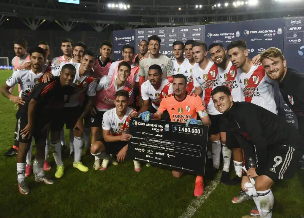 Avanzó River y habrá superclásico en octavos
