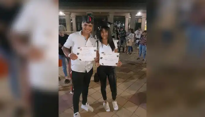 ¡Felicidades a Mijael y Trinidad por su egreso!