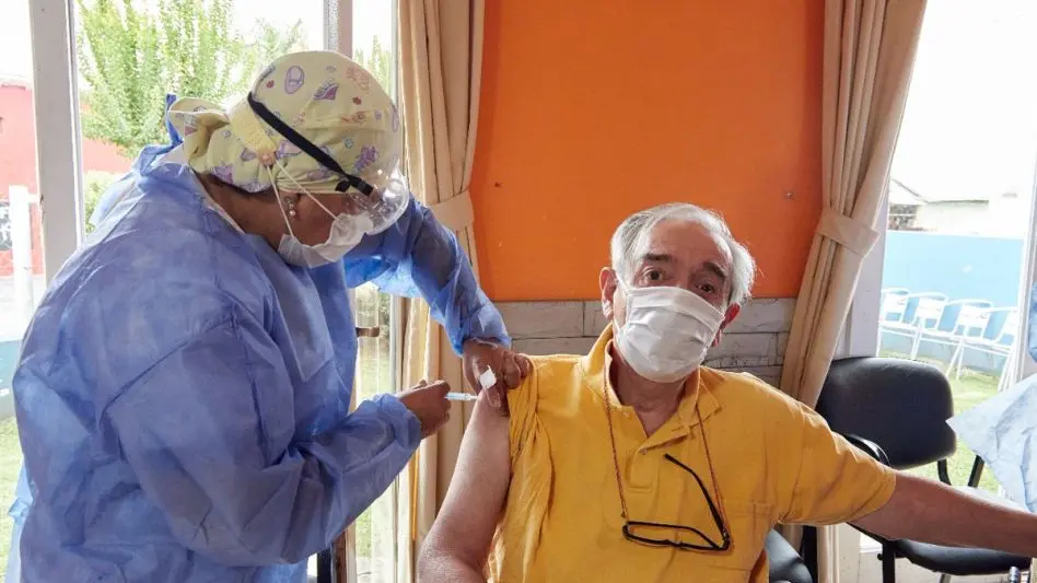 PAMI: "La vacuna antigripal, se puede aplicar de manera gratuita en cualquier Farmacia"