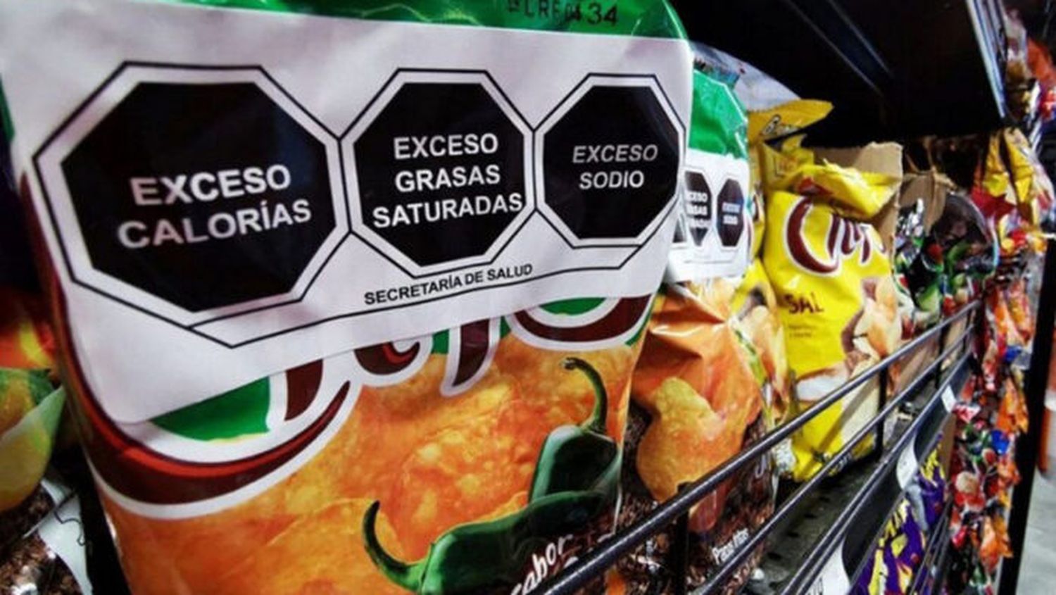 Arranca el Etiquetado Frontal: Desde este sábado los alimentos y bebidas deberán exhibir su contenido en las góndolas