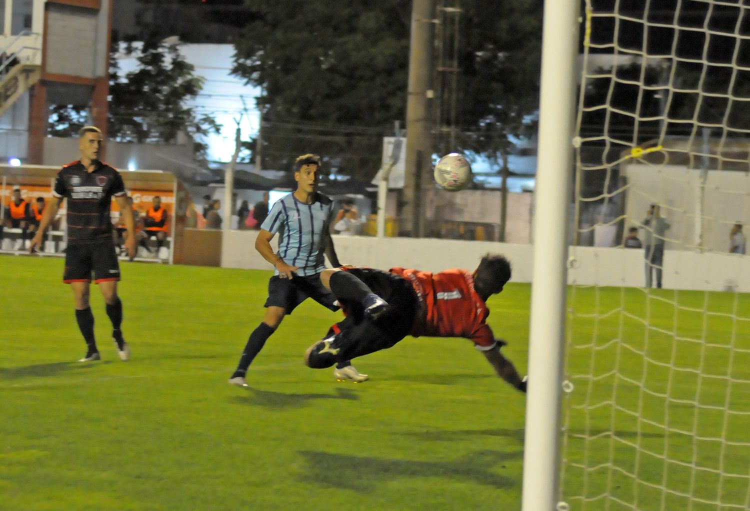 Facundo Callejo, delantero de Temperley.