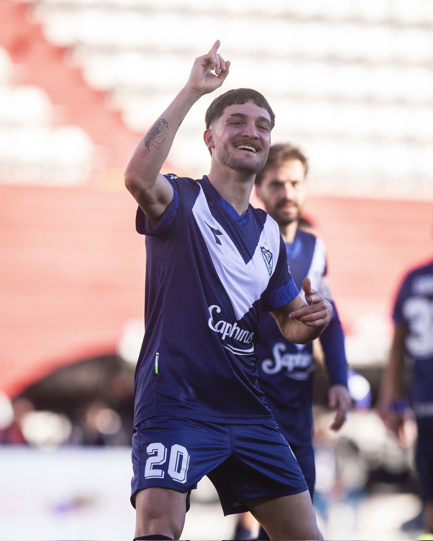 Vélez quiere aprovechar su localía para seguir arriba